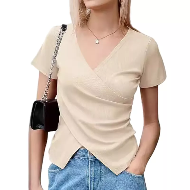 تي شيرت نسائي بتصميم غير منتظم
